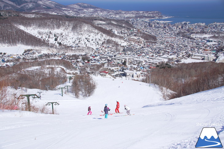 小樽天狗山ロープウェイスキー場 積雪たっぷり！絶景春スキー☆